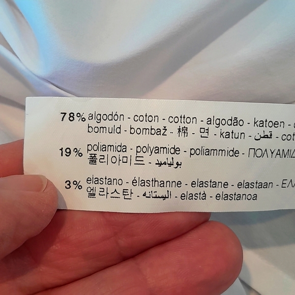ZARA White Stretch Fitted Button Down LIKE NEW - fits more like a small - Picture 11 of 11